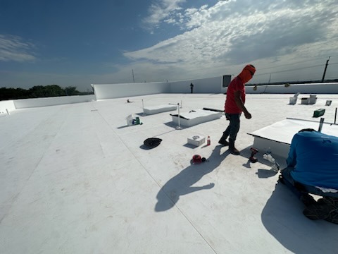 Commercial roof installation in Waxahachie, Ellis County, TX