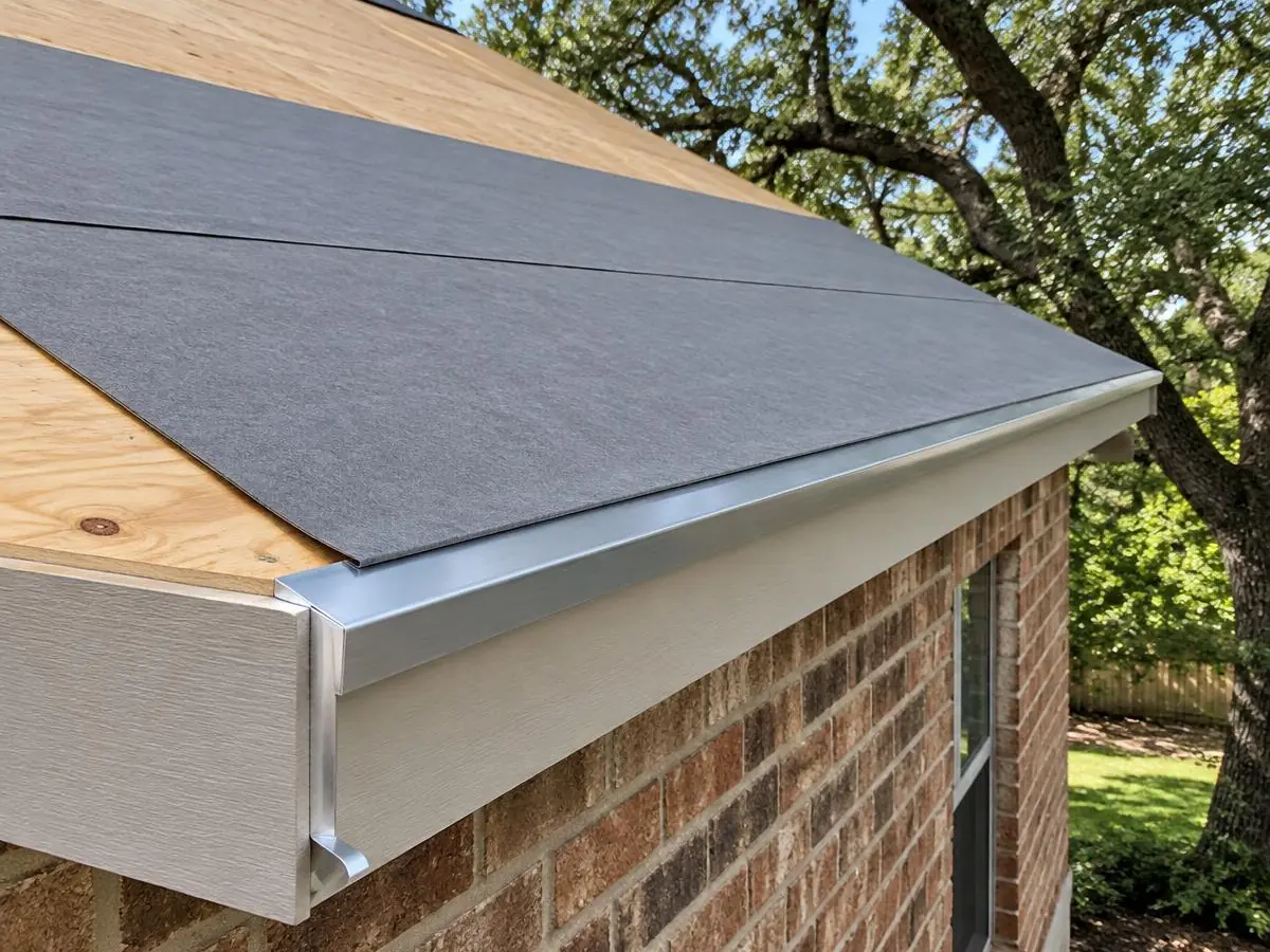 Underlayment and drip edge installed on new decking in Farmers Branch, TX